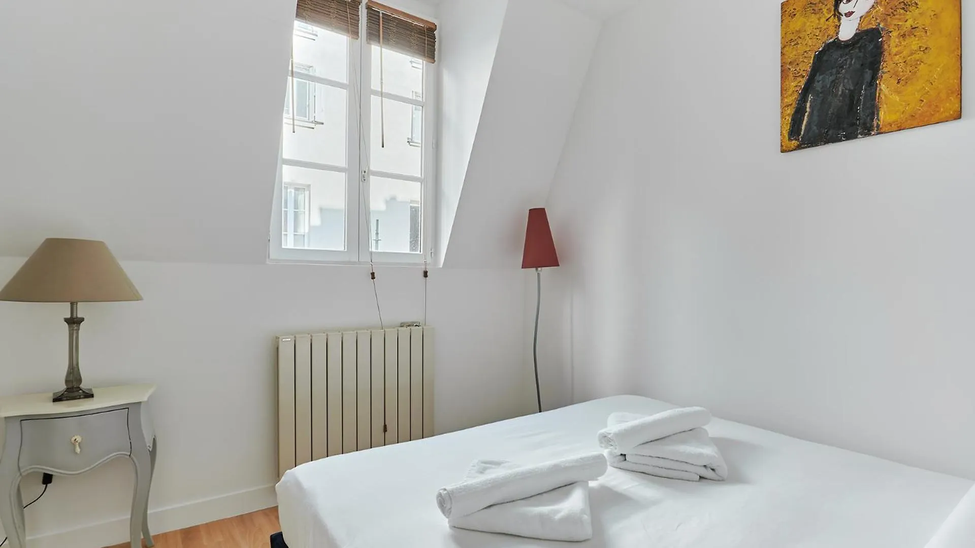 Charming 1 Bedroom Flat Coeur Du Marais By Studio Prestige 파리 프랑스